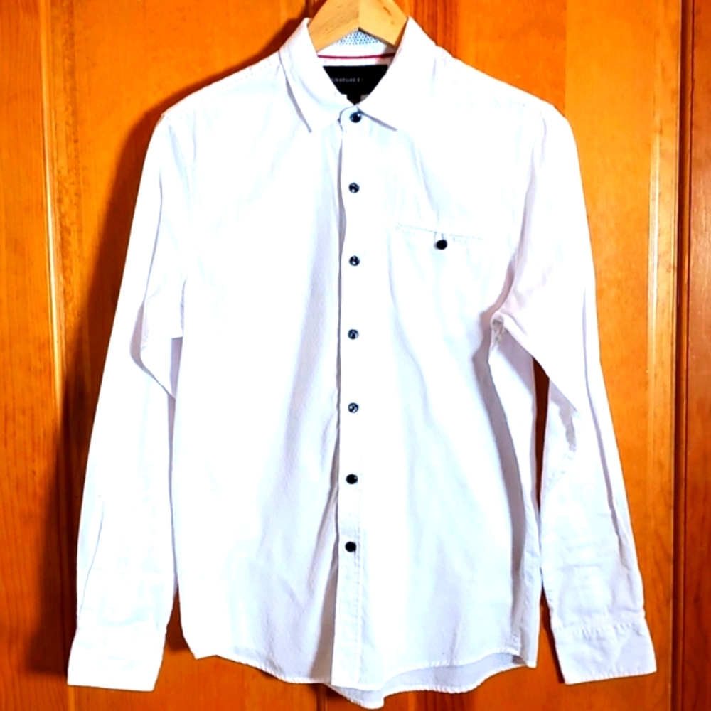👔 SIGNATURE STUDIOS S WHITE TEXTURED LONG SLEEVE BUTTON DOWN